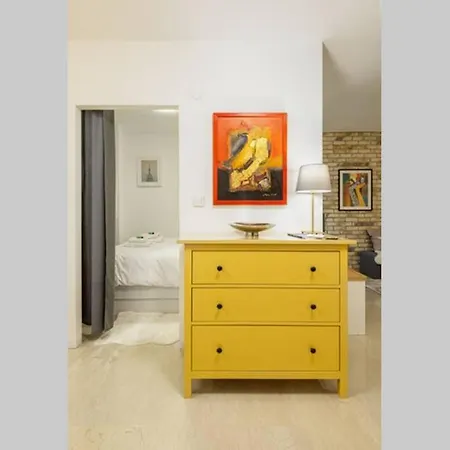 Spacious Stylish Up To 4ppl Close To Centre סלוניקי