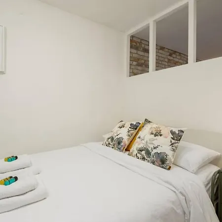 דירה Spacious Stylish Up To 4ppl Close To Centre סלוניקי