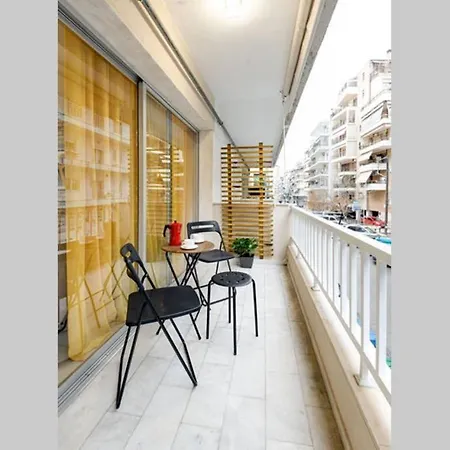 Spacious Stylish Up To 4ppl Close To Centre דירה סלוניקי